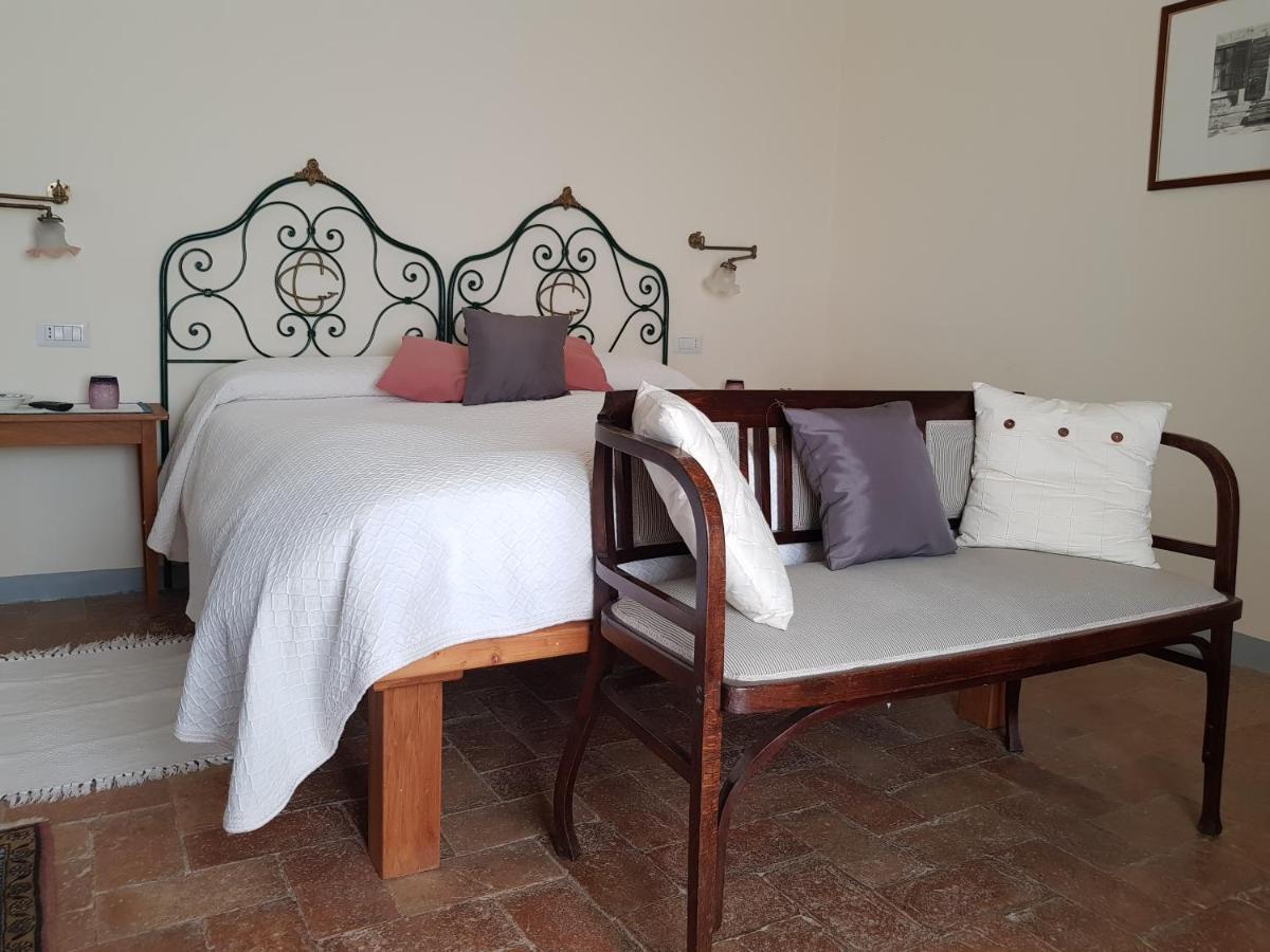 Agriturismo Casa Montecucco Giuncarico Exteriör bild