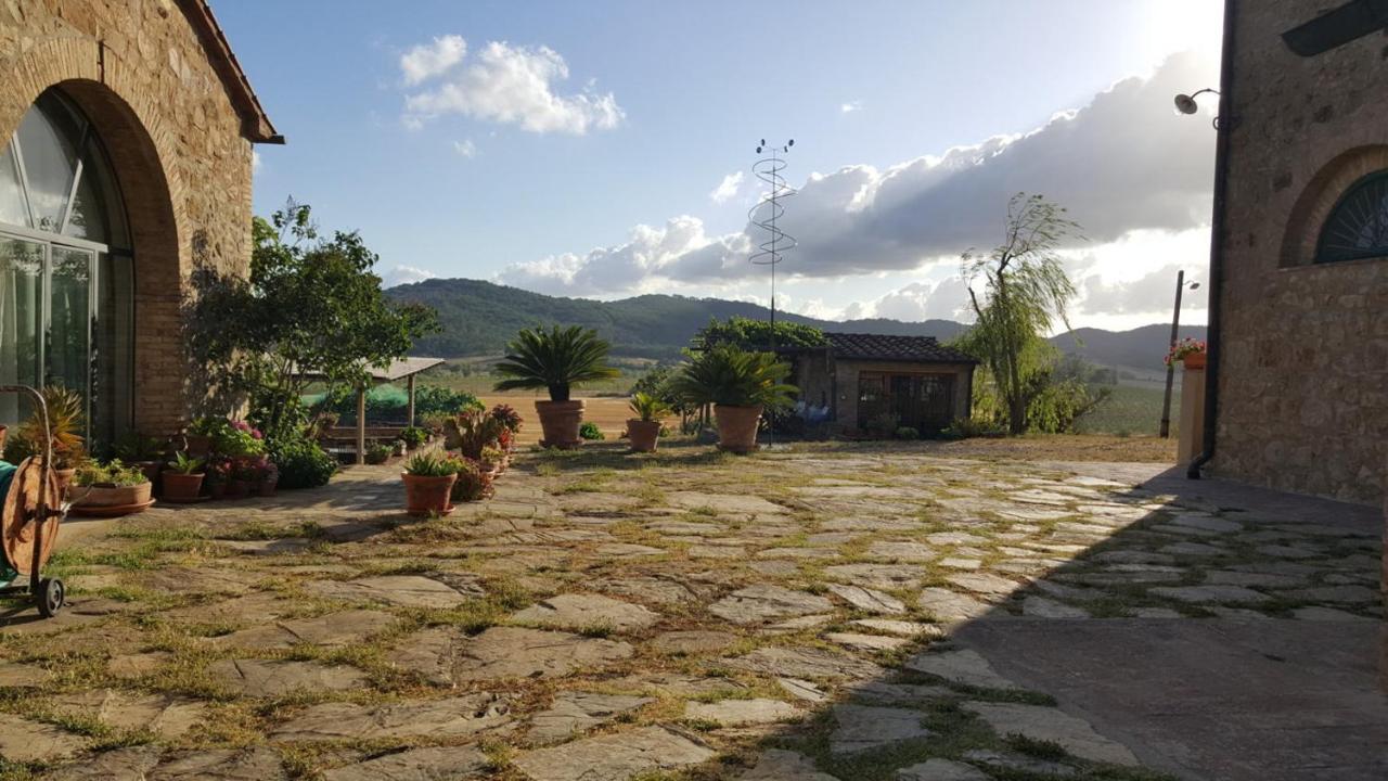 Agriturismo Casa Montecucco Giuncarico Exteriör bild