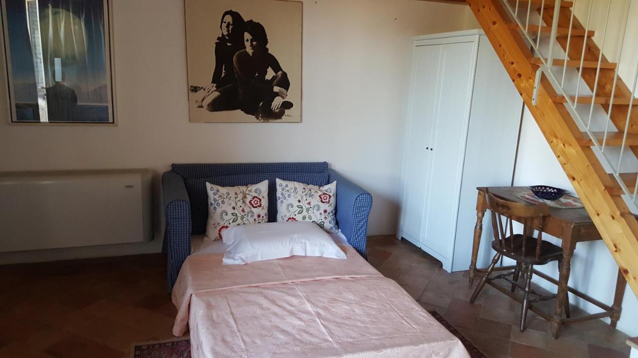 Agriturismo Casa Montecucco Giuncarico Exteriör bild