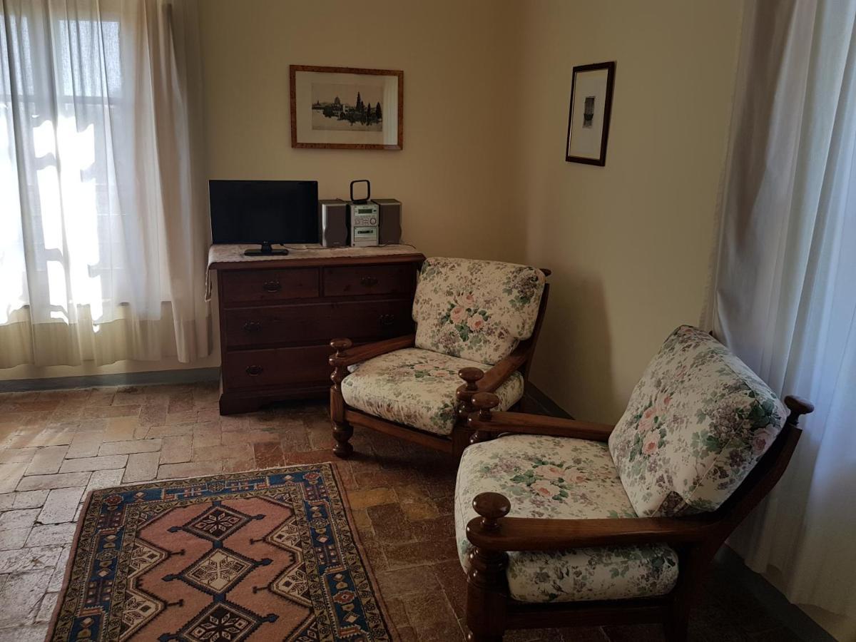 Agriturismo Casa Montecucco Giuncarico Exteriör bild