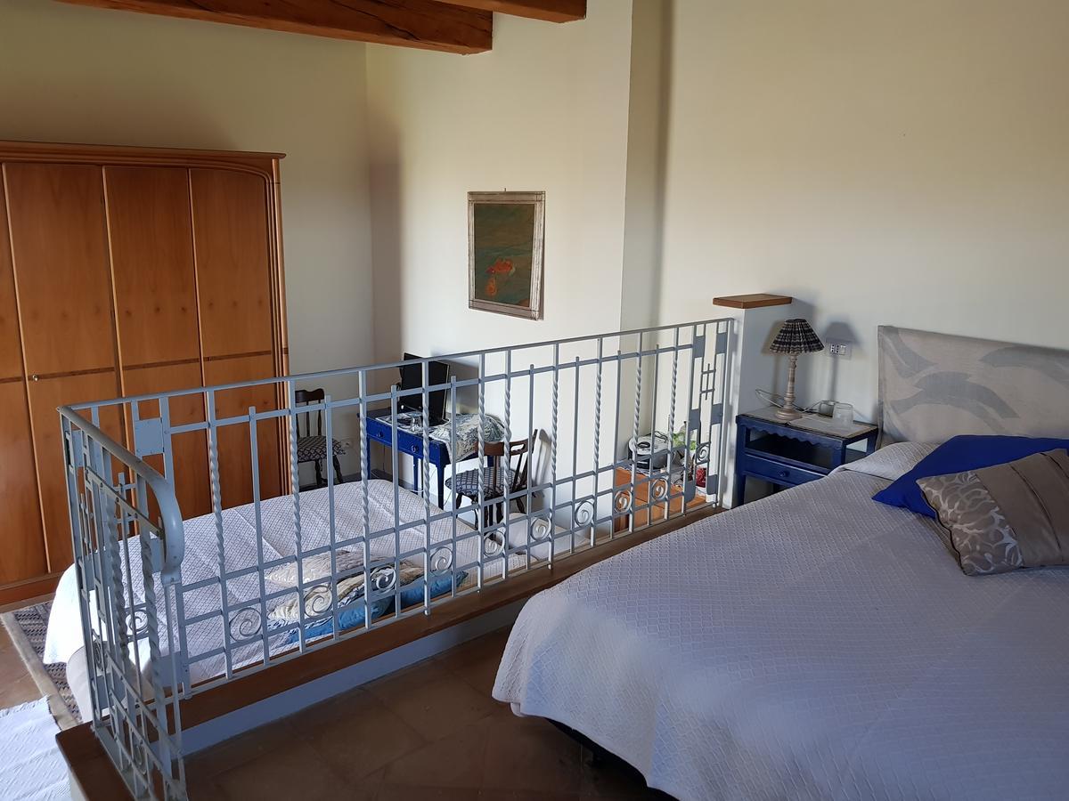 Agriturismo Casa Montecucco Giuncarico Exteriör bild